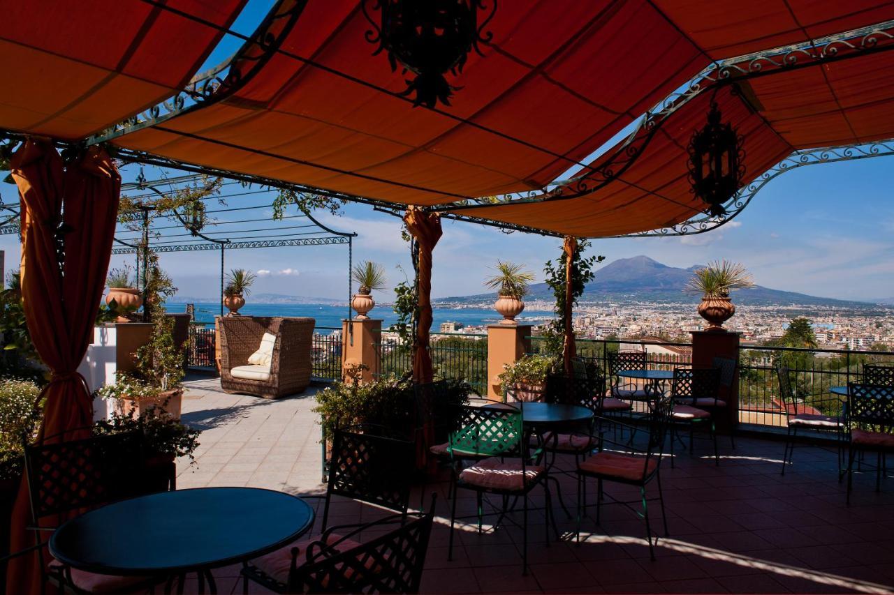 Hotel Dei Congressi Castellammare di Stabia Buitenkant foto
