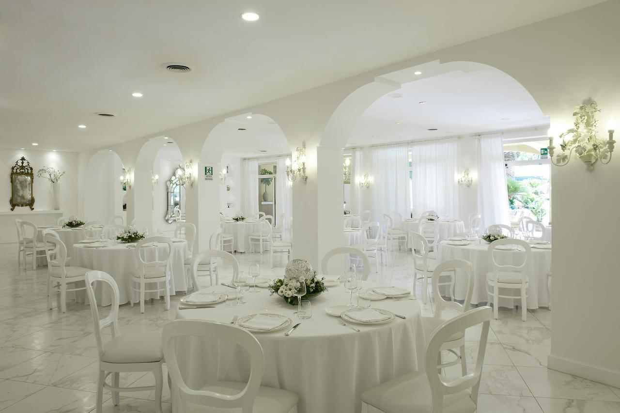 Hotel Dei Congressi Castellammare di Stabia Buitenkant foto
